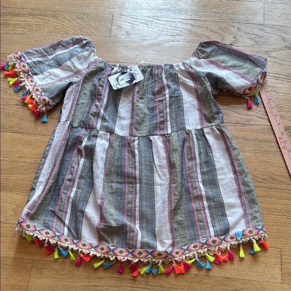 Off the shoulder top with tassels - Picture 8 of 8